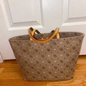 Dooney & Bourke Purse